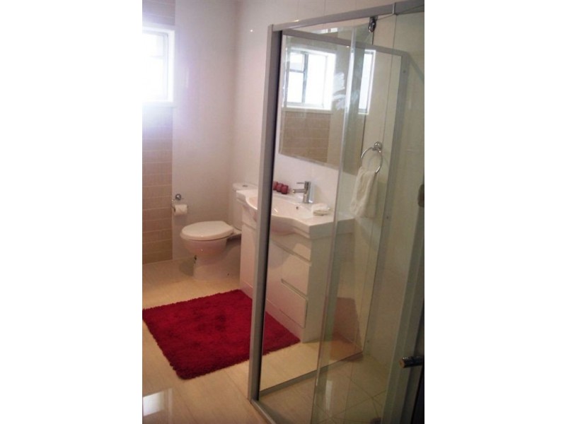 25 Sunrise Blvd, Surfers Paradise QLD 4217