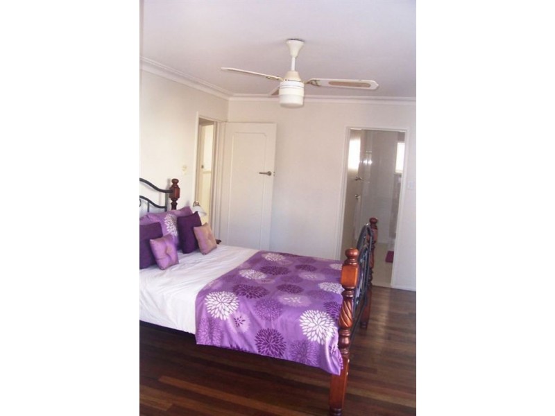 25 Sunrise Blvd, Surfers Paradise QLD 4217