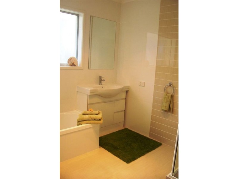 25 Sunrise Blvd, Surfers Paradise QLD 4217