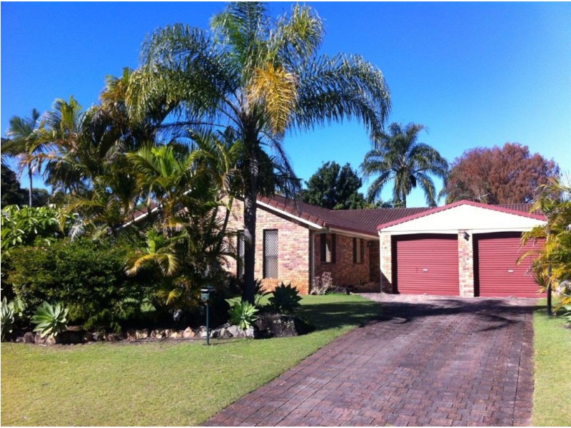 5 Wagin Court, Mermaid Waters QLD 4218