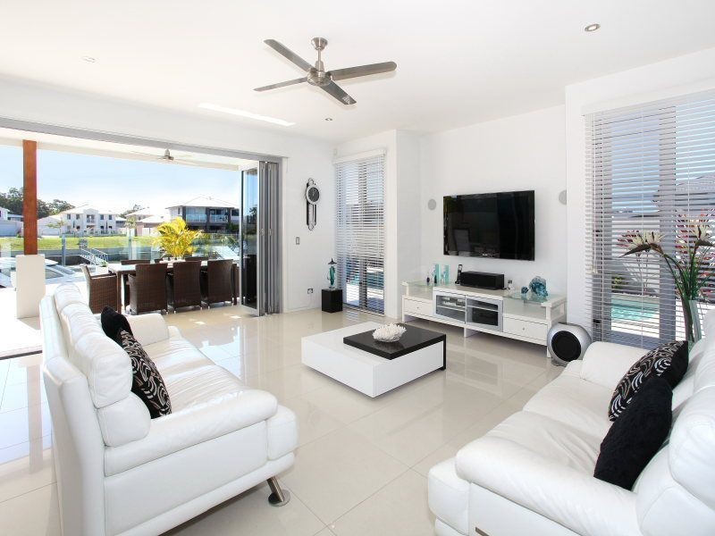 23 Middle Quay Drive, Biggera Waters QLD 4216