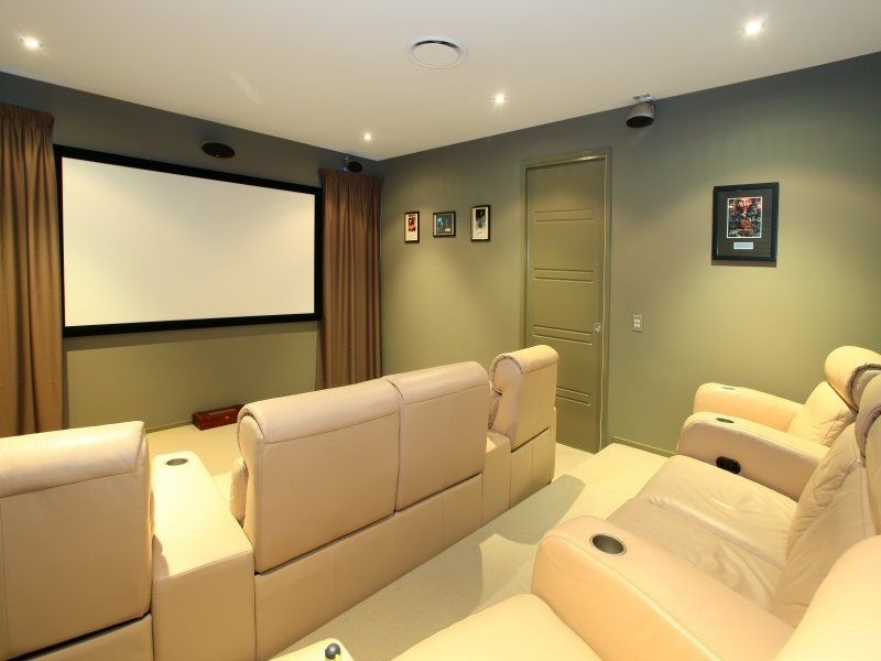 23 Middle Quay Drive, Biggera Waters QLD 4216