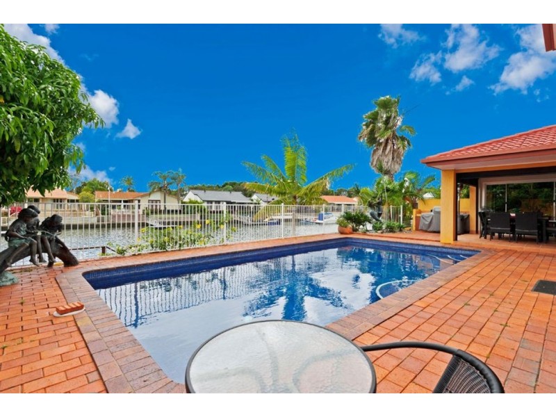 63 Pebble Beach Drive, Runaway Bay QLD 4216