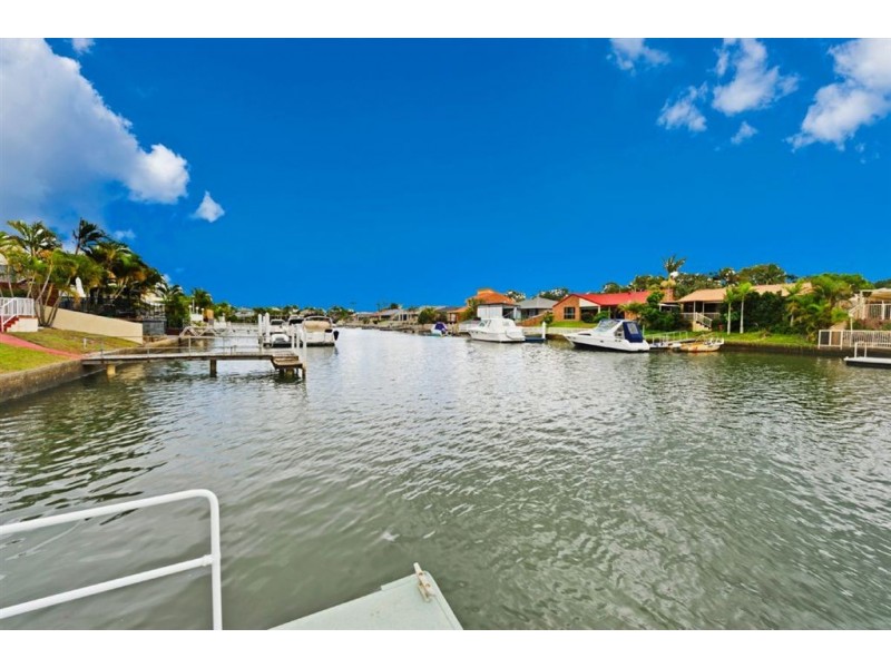 63 Pebble Beach Drive, Runaway Bay QLD 4216