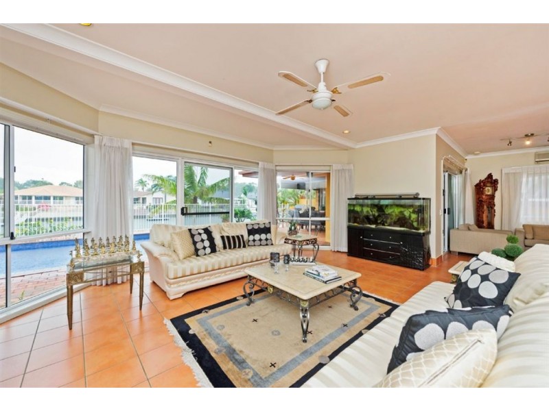 63 Pebble Beach Drive, Runaway Bay QLD 4216