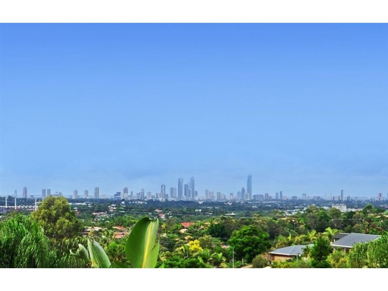 33 Kincaid Drive, Highland Park QLD 4211