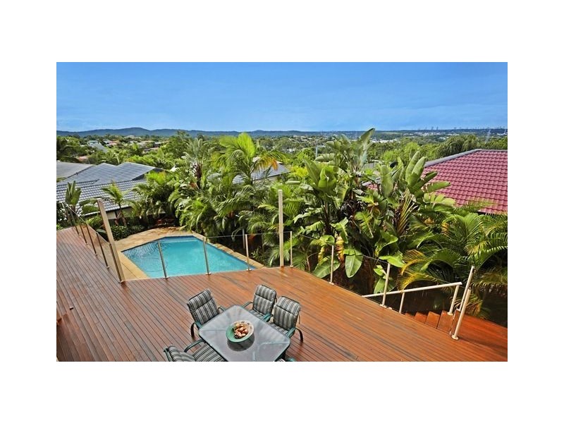 33 Kincaid Drive, Highland Park QLD 4211