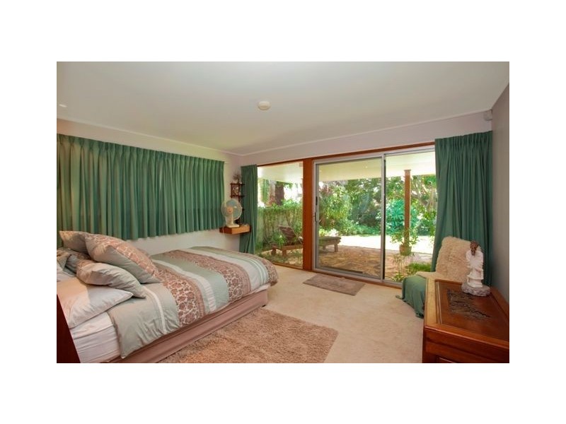 207-209 Monaco Street, Broadbeach Waters QLD 4218