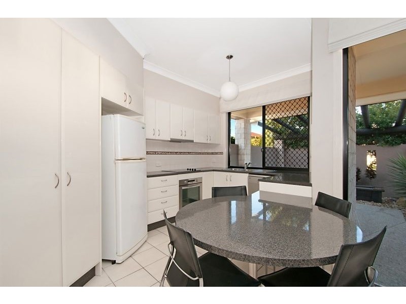 5/2 Marciana Crescent, Varsity Lakes QLD 4227