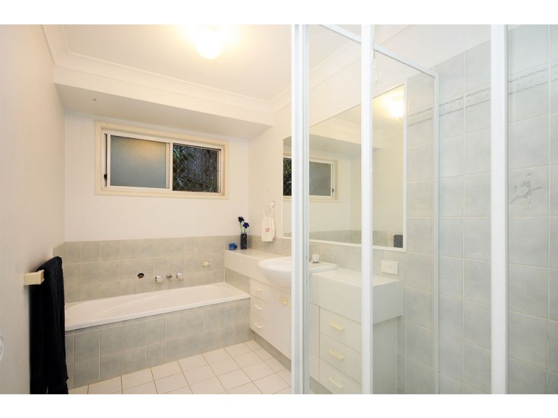 9/184 West Burleigh Road, Burleigh Heads QLD 4220