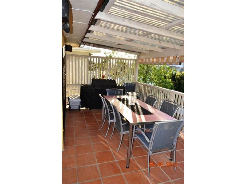 20 Venice Street, Mermaid Beach QLD 4218