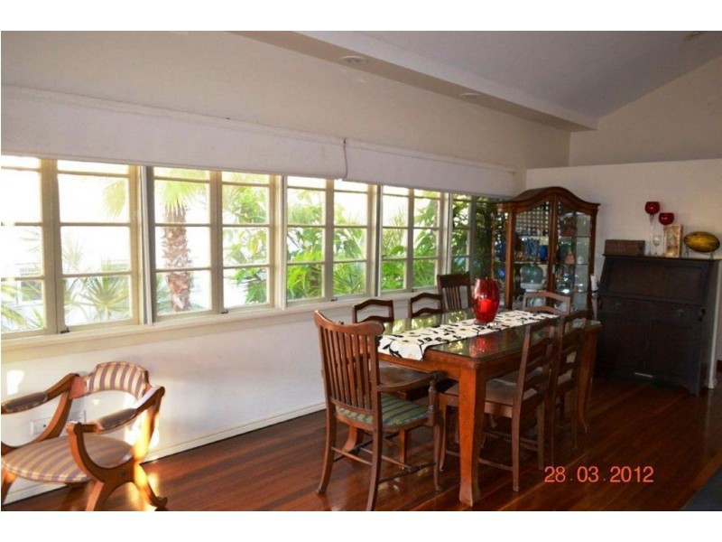 20 Venice Street, Mermaid Beach QLD 4218