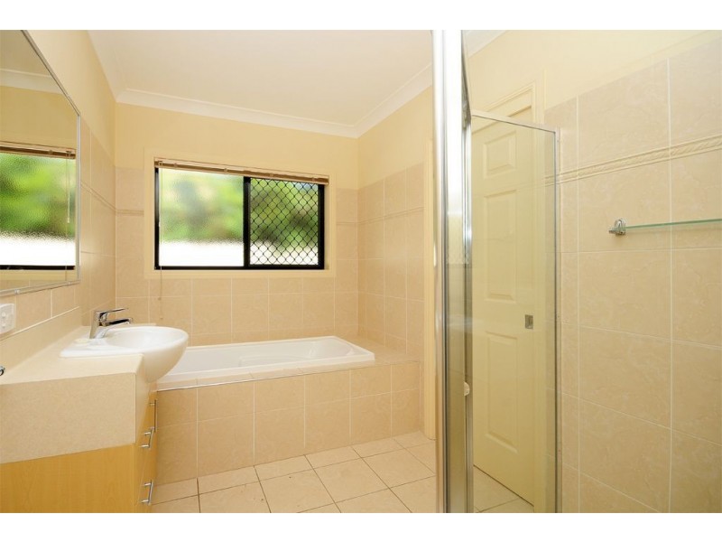 26 Rebholz drive, Benowa Waters QLD 4217