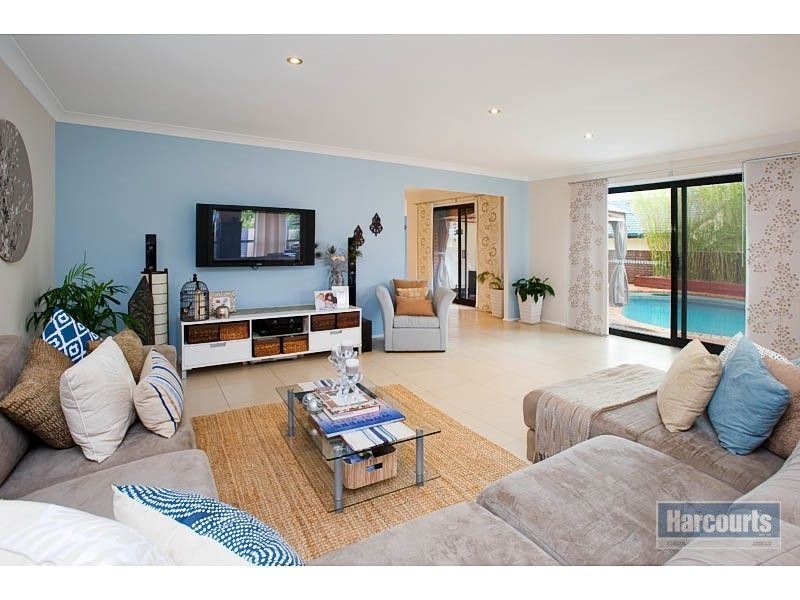 45 Matthew Flinders Drive, Hollywell QLD 4216