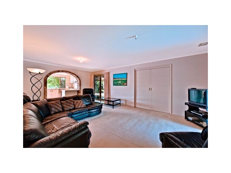 92 Waitomo Street, Broadbeach Waters QLD 4218