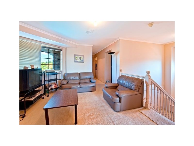 92 Waitomo Street, Broadbeach Waters QLD 4218