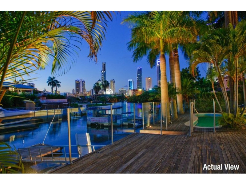 7 Via Roma, Isle Of Capri QLD 4217