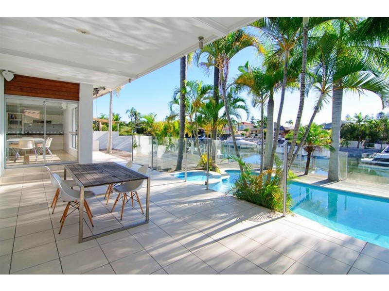 7 Via Roma, Isle Of Capri QLD 4217