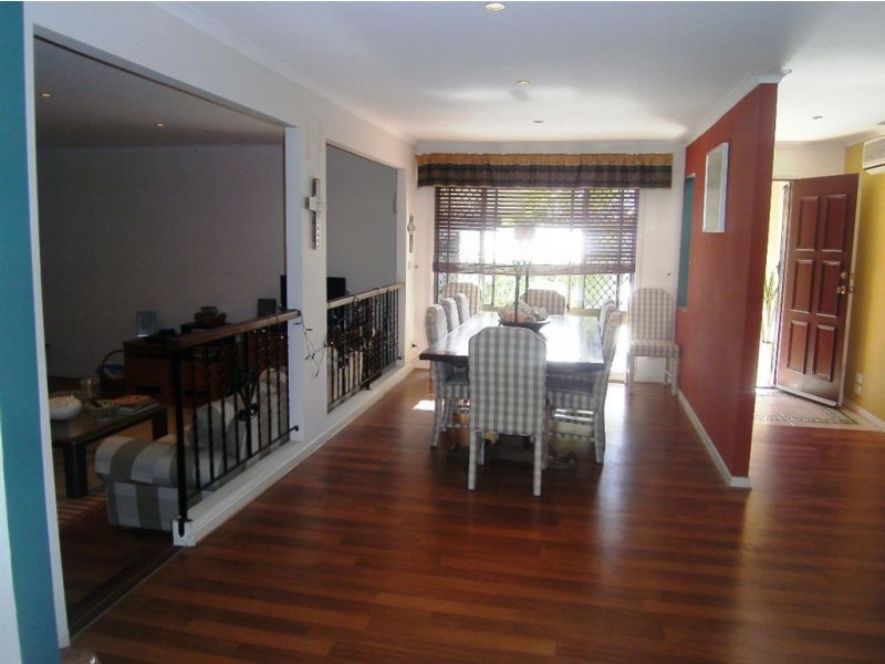 108 Waitomo Street, Broadbeach Waters QLD 4218