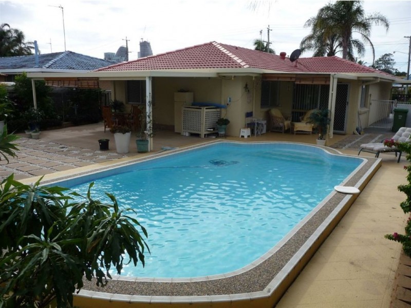 83 Vatakoula Parade, Mermaid Waters QLD 4218