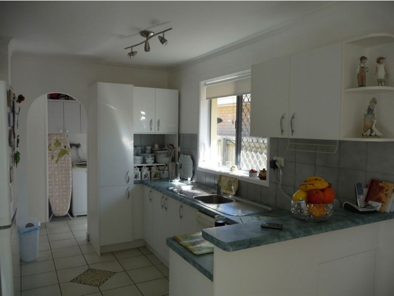 83 Vatakoula Parade, Mermaid Waters QLD 4218