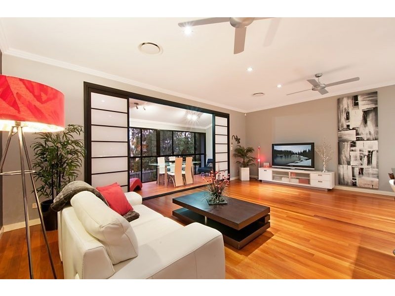 1/3 The Links, Varsity Lakes QLD 4227