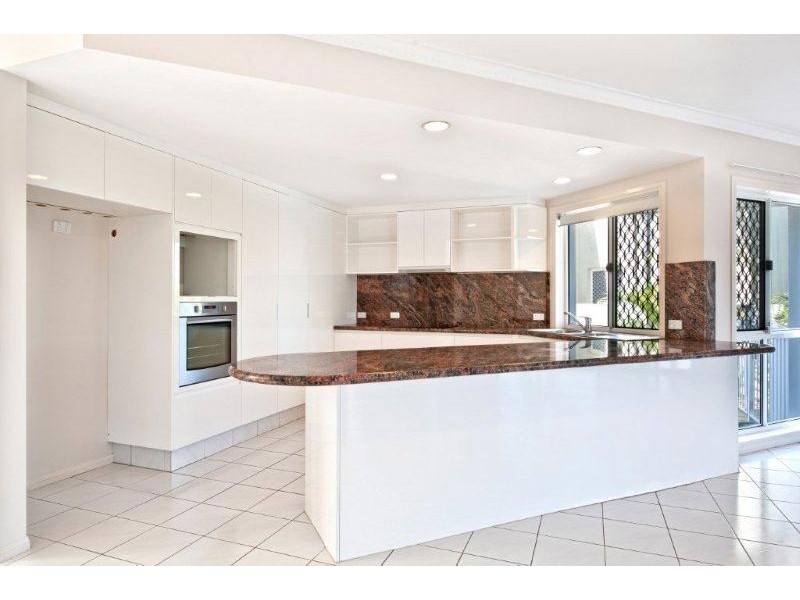 1 Cayman Drive, Clear Island Waters QLD 4226