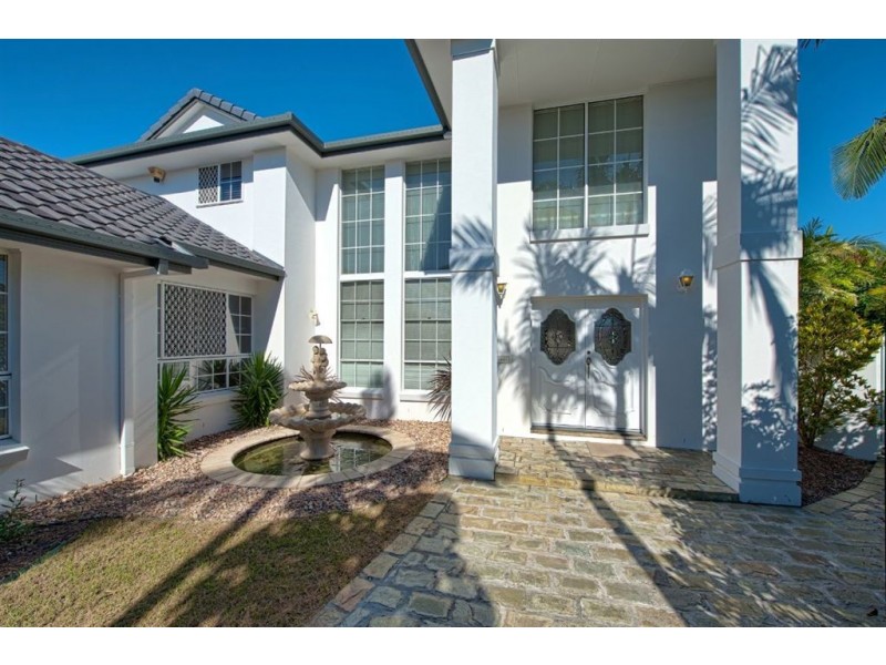 1 Cayman Drive, Clear Island Waters QLD 4226
