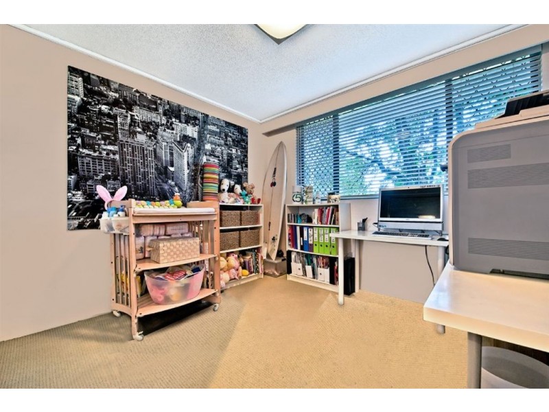 2/186 Ferny Ave, Surfers Paradise QLD 4217