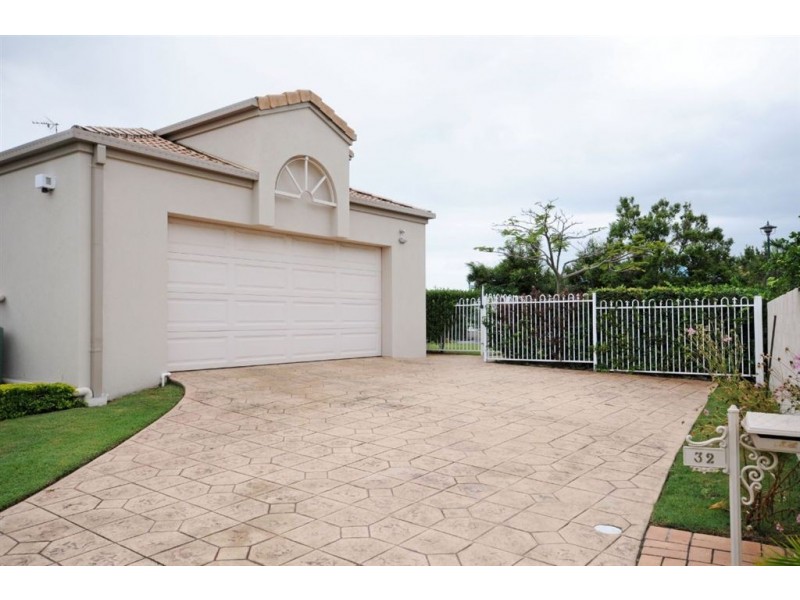 32 Vanderbilt Court, Varsity Lakes QLD 4227