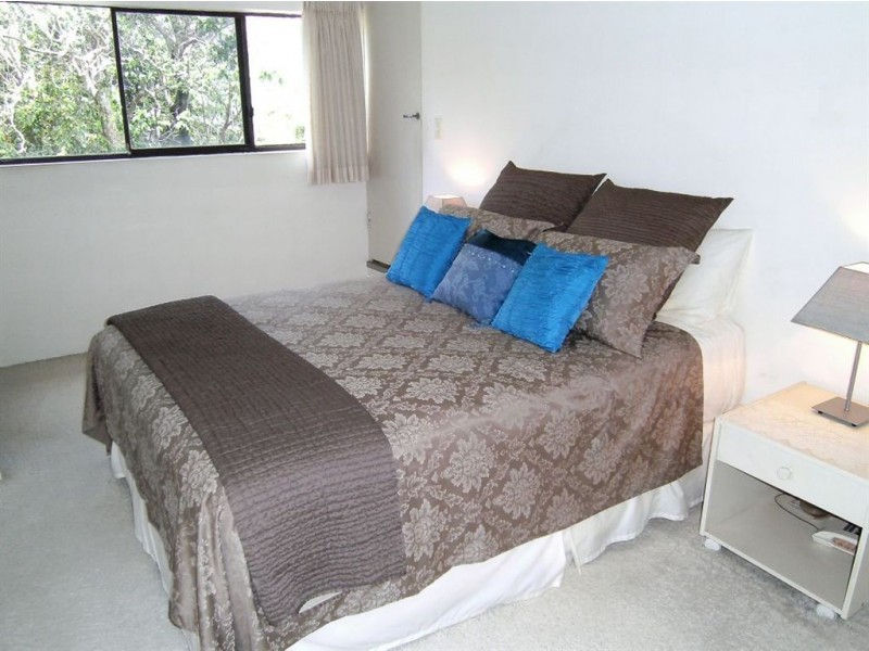 9/30 Holland Crt, Broadbeach QLD 4218