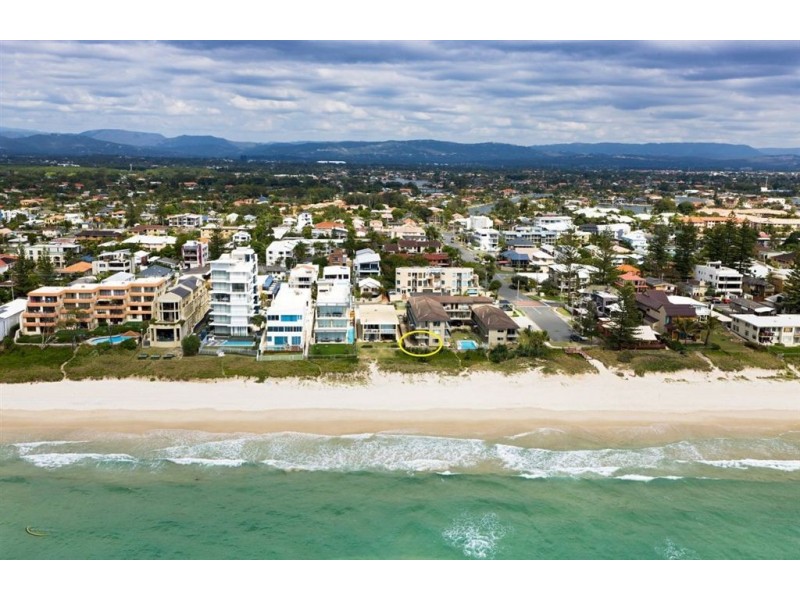 1/2 Heron Avenue, Mermaid Beach QLD 4218