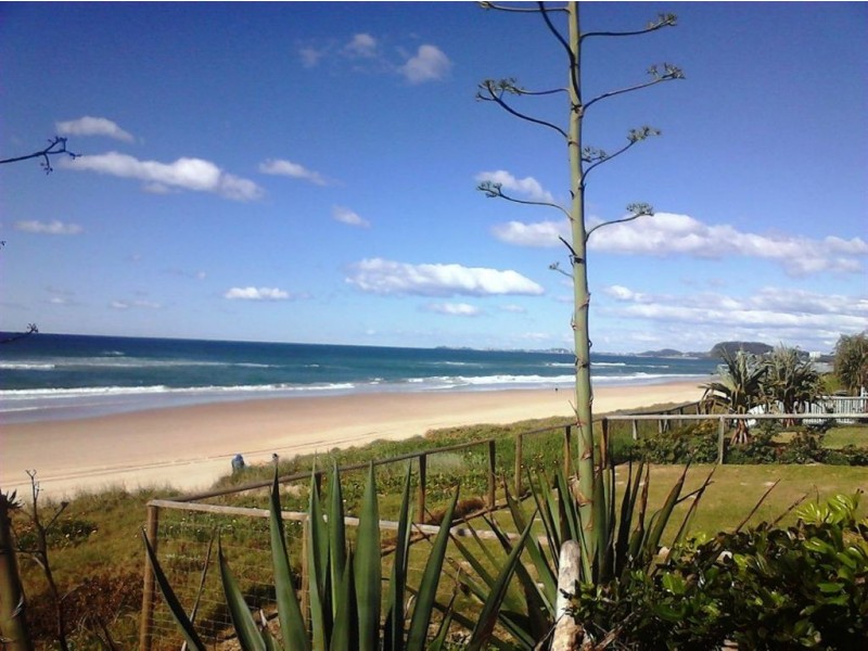 1/2 Heron Avenue, Mermaid Beach QLD 4218