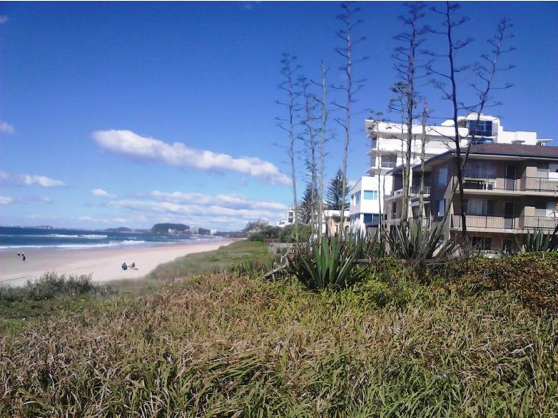 1/2 Heron Avenue, Mermaid Beach QLD 4218