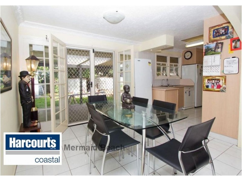 7 Dame Patti Avenue, Mermaid Waters QLD 4218