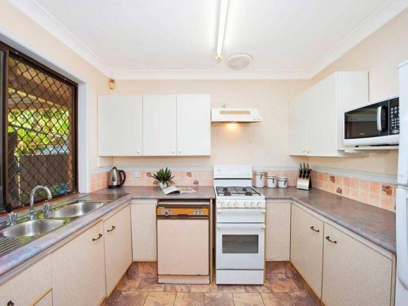 1/32 Dawn Parade, Miami QLD 4220