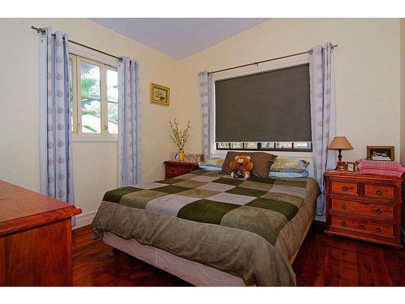 63 The Esplanade, Coombabah QLD 4216