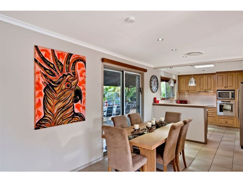 24 McCleary Street, Sorrento QLD 4217