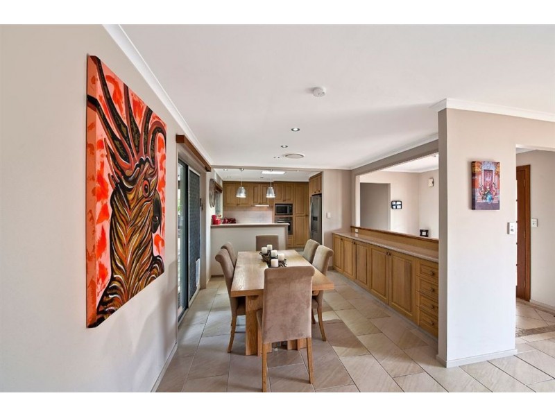 24 McCleary Street, Sorrento QLD 4217