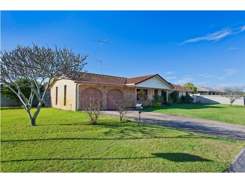 10 Sigatoka Place, Clear Island Waters QLD 4226