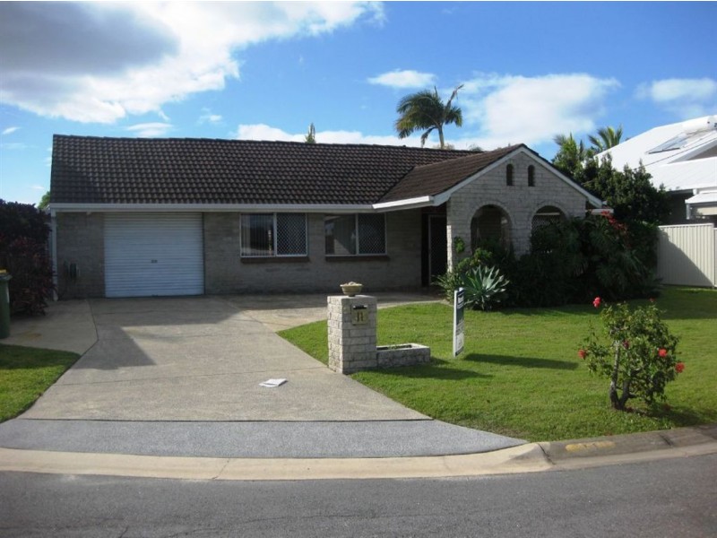 11 Pensacola Crt, Broadbeach Waters QLD 4218