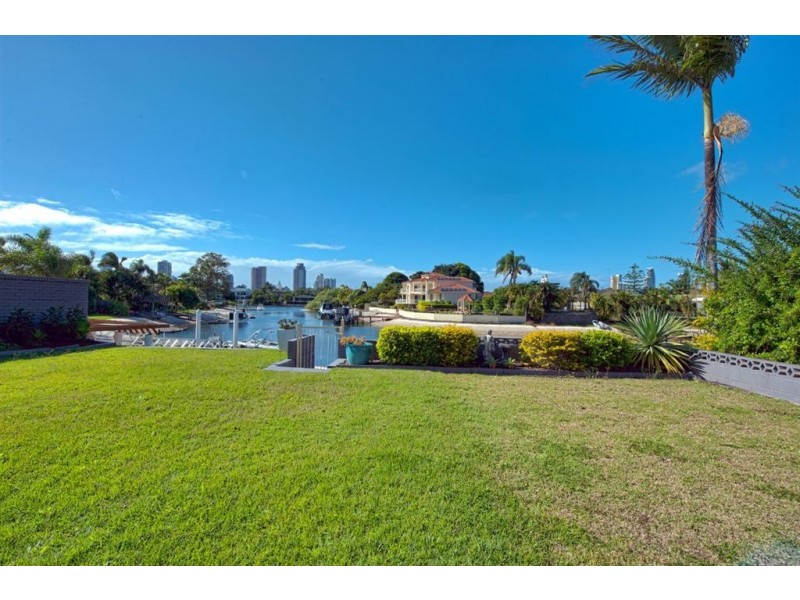 8 Rio Vista Blvd, Broadbeach Waters QLD 4218