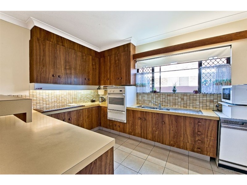 8 Rio Vista Blvd, Broadbeach Waters QLD 4218
