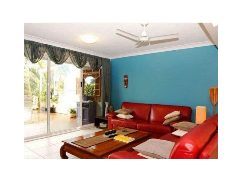 63/300 Cottesloe Drive, Mermaid Waters QLD 4218