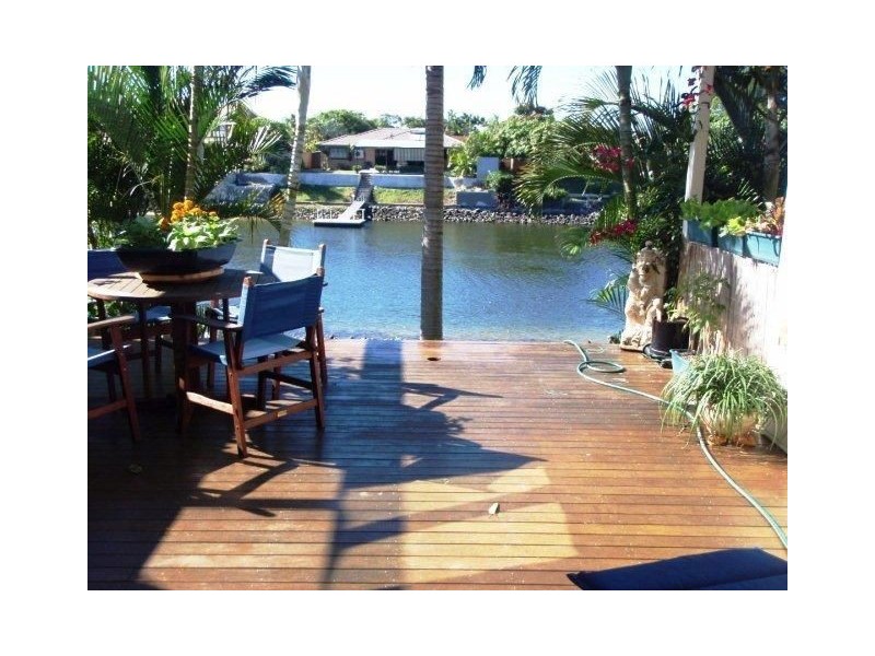 63/300 Cottesloe Drive, Mermaid Waters QLD 4218