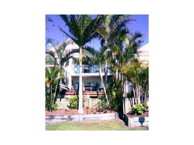 63/300 Cottesloe Drive, Mermaid Waters QLD 4218