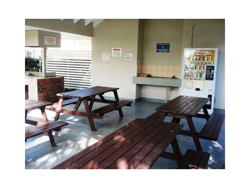 63/300 Cottesloe Drive, Mermaid Waters QLD 4218