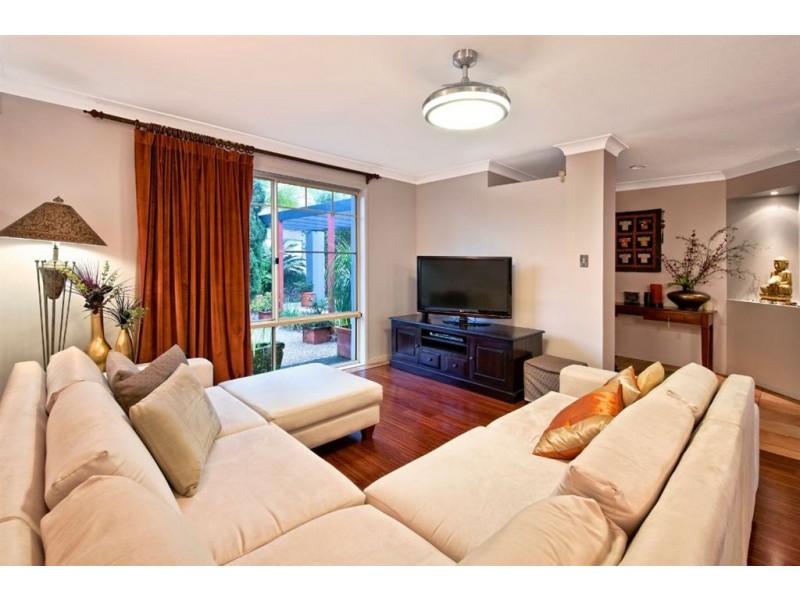 26 Mungala Street, Hope Island QLD 4212