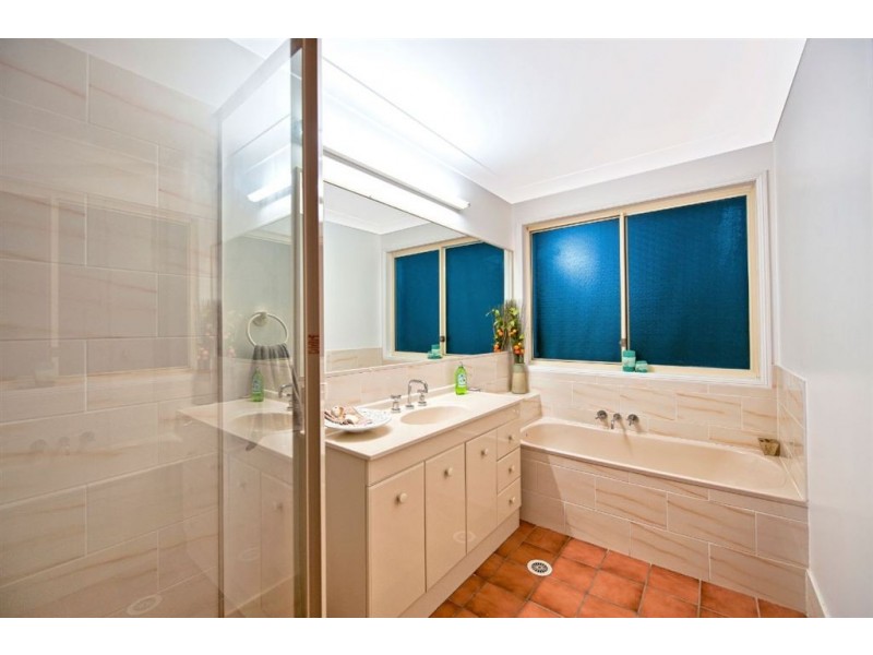 26 Mungala Street, Hope Island QLD 4212