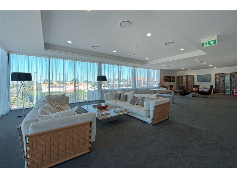 2405 Mamrina Promenade, Paradise Point QLD 4216